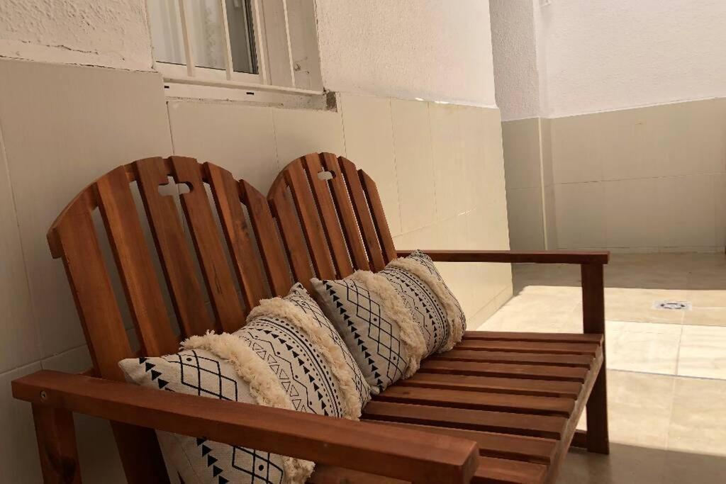 M1 Cool Loft 1 Min Walk To Metro 15 Min Center By Metro Apartment เอสปูเกส เด โยเบรกาต ภายนอก รูปภาพ