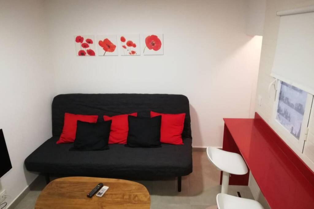 M1 Cool Loft 1 Min Walk To Metro 15 Min Center By Metro Apartment เอสปูเกส เด โยเบรกาต ภายนอก รูปภาพ